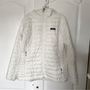 NWT Patagonia Women's Nano Puff® Hoody in Birch White